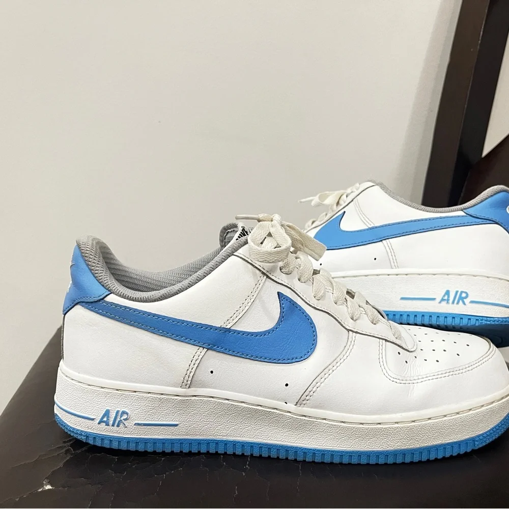 Nike Air Force 1 Low White/Blue | Size 10 - Picture 5 of 5